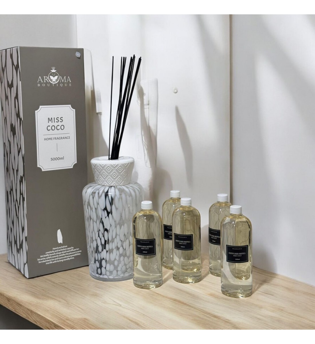 فواحه عطرية مع عيدان زجاج 5000مل  برائحه ( MISS COCO)HOME FRAGRANCE