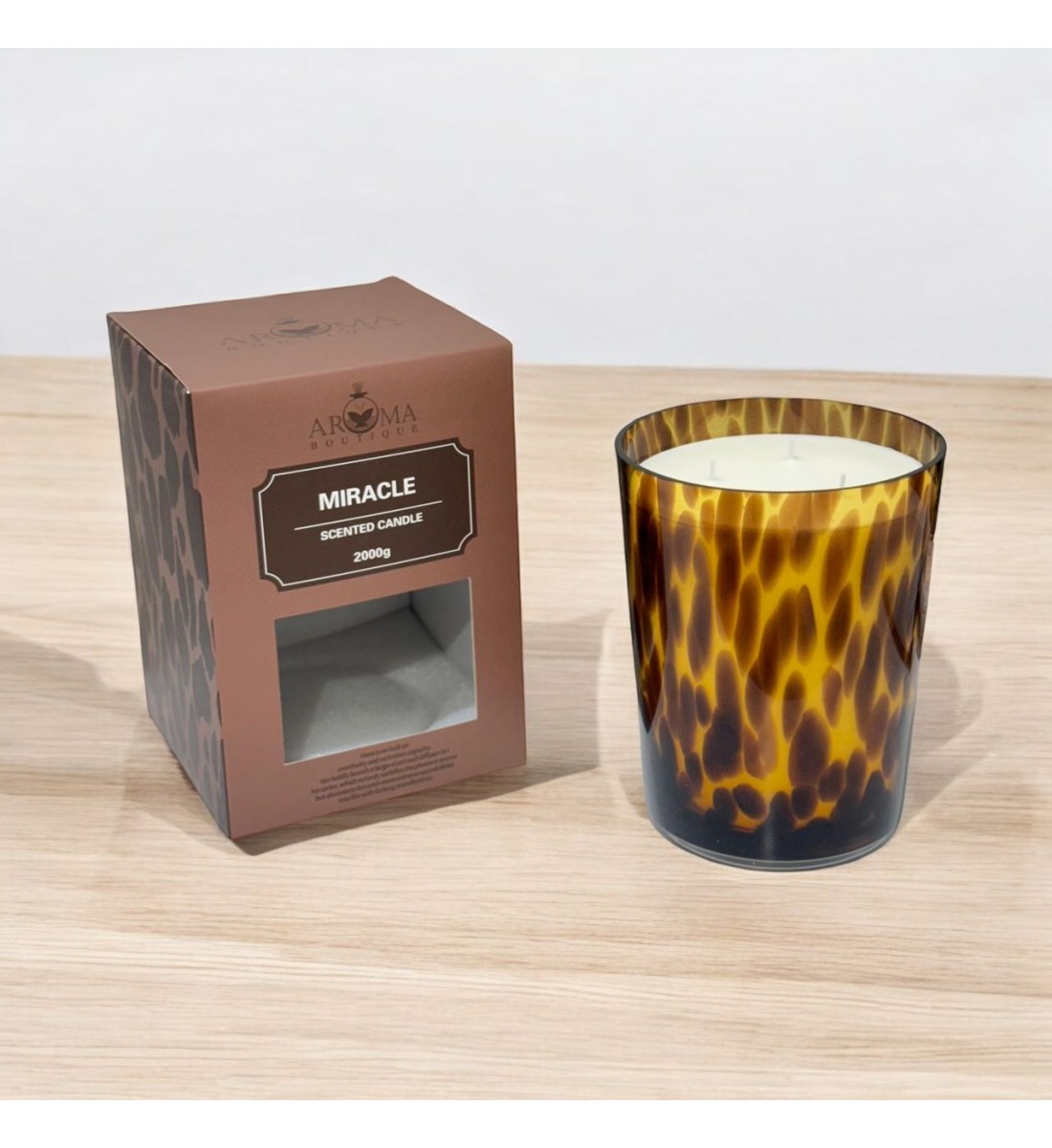 شمعه عطرية زجاج 2000 غرام برائحه ( MIRACLK) SCENTED CANDLE